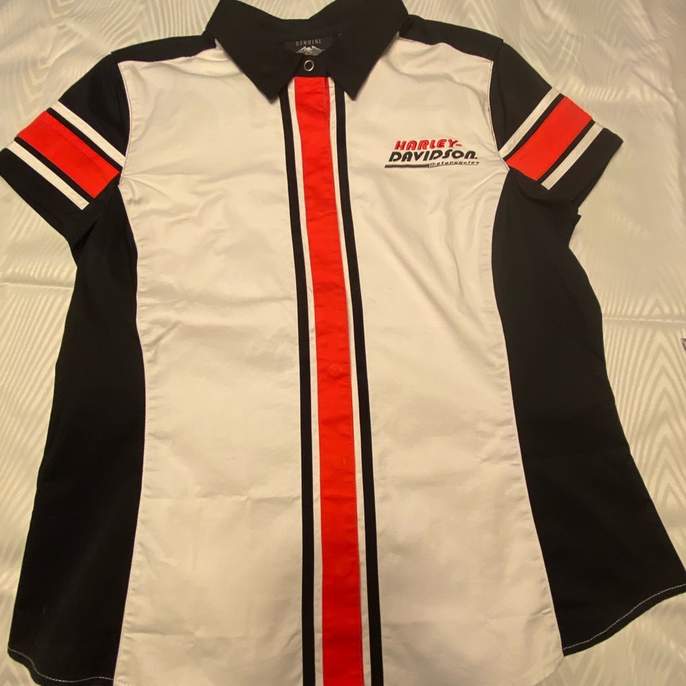 Harley Davidson Womens NWOT- Snap down white with black and orange shirt.